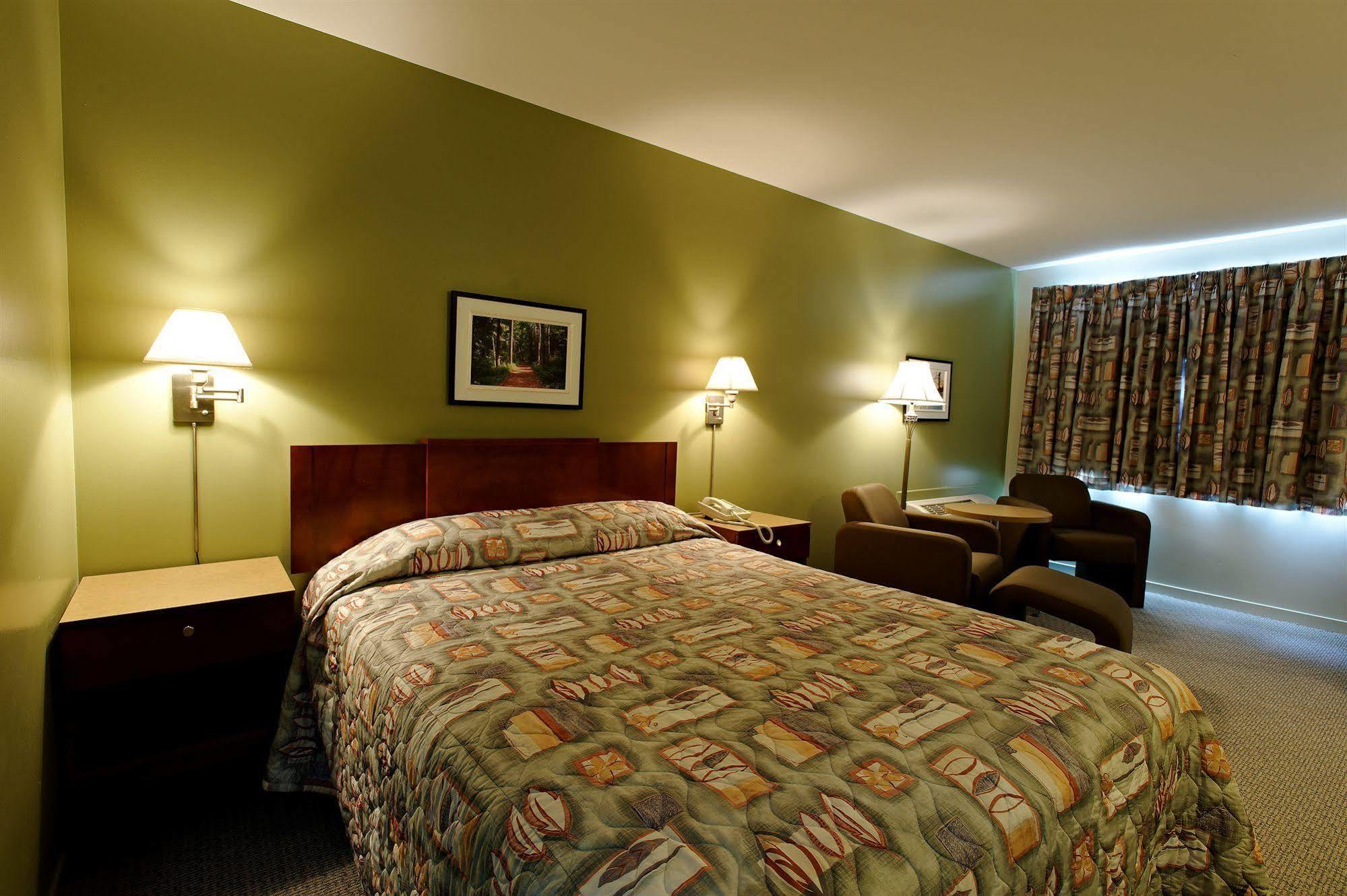 Motel Le Transit Mont-Saint-Hilaire Dış mekan fotoğraf