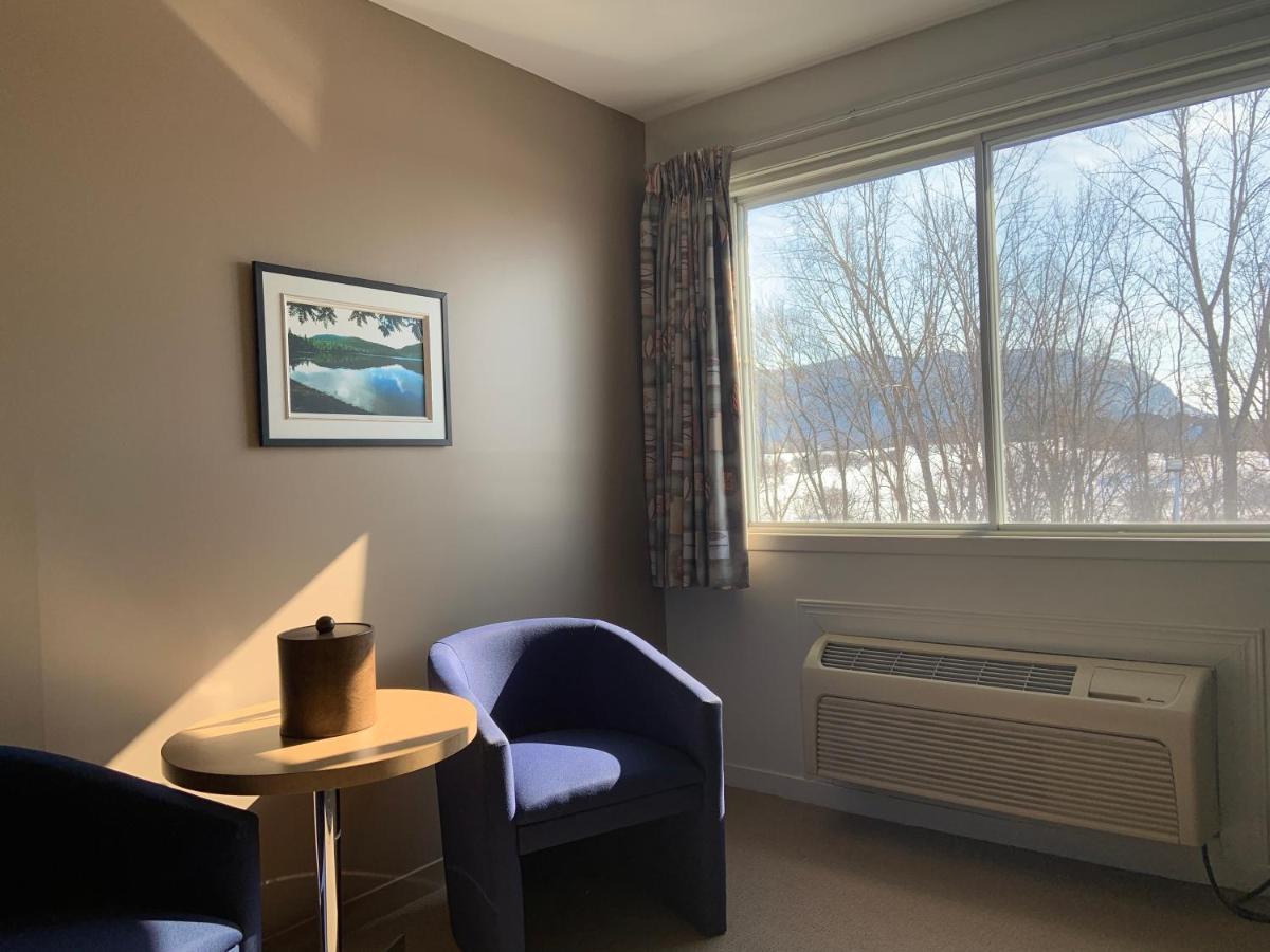 Motel Le Transit Mont-Saint-Hilaire Dış mekan fotoğraf